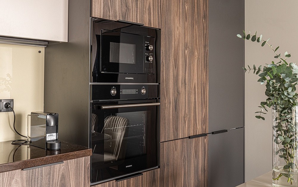 Древесно-песчаная кухня для ТВ-проекта «Квартирный Вопрос»