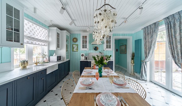 Темная кухня в Ростове-на-Дону