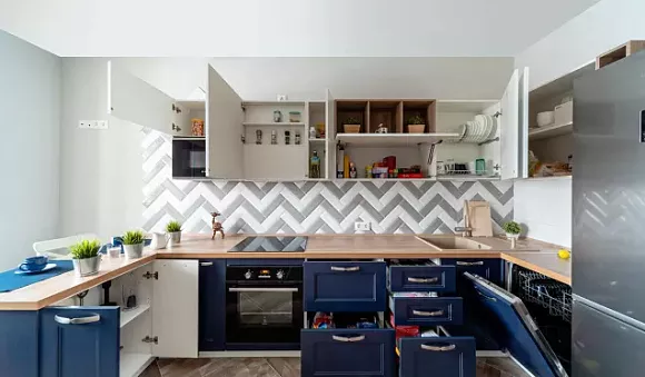 Синяя кухня в Казани